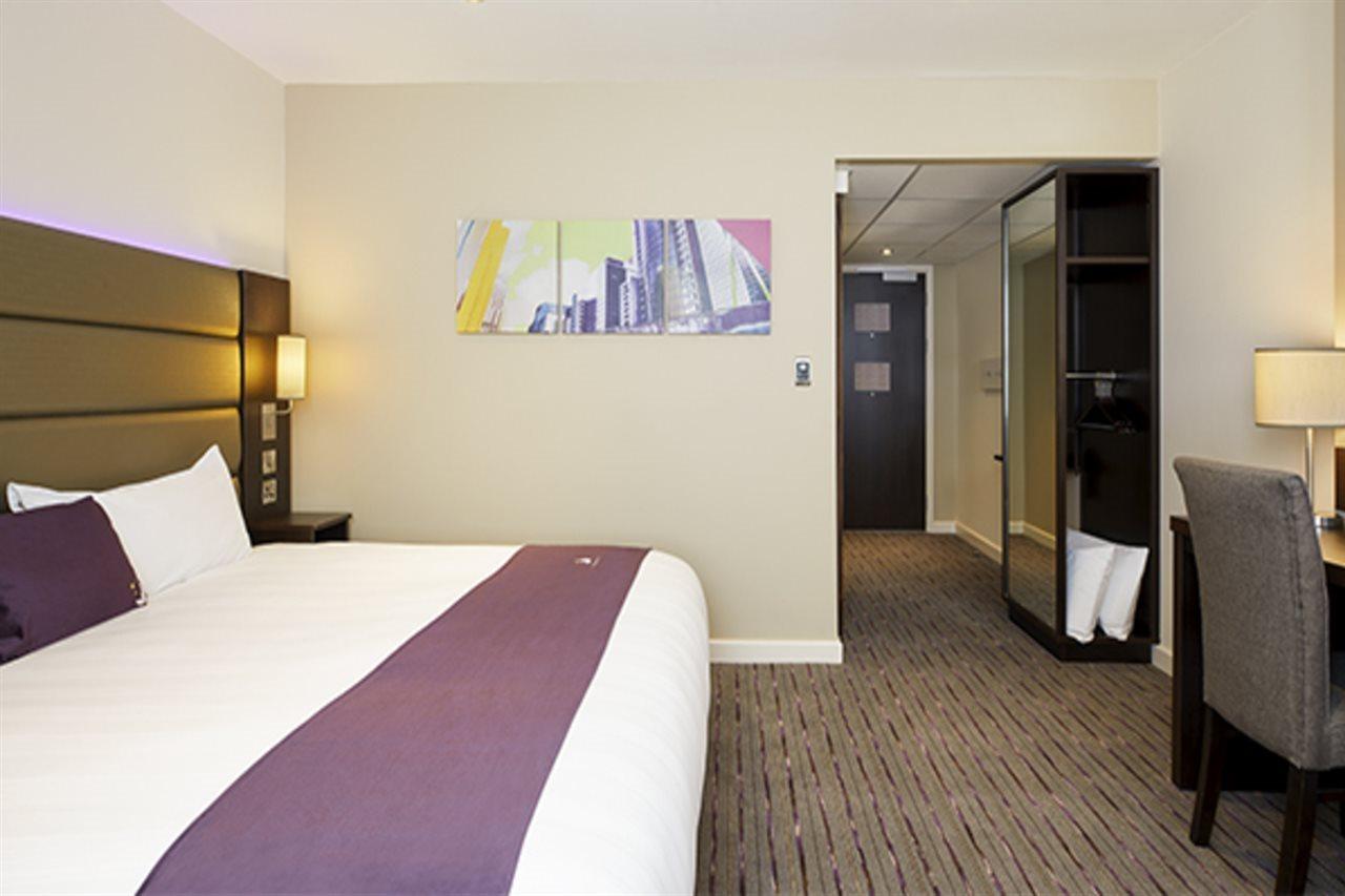 Premier Inn Fort William Exterior photo